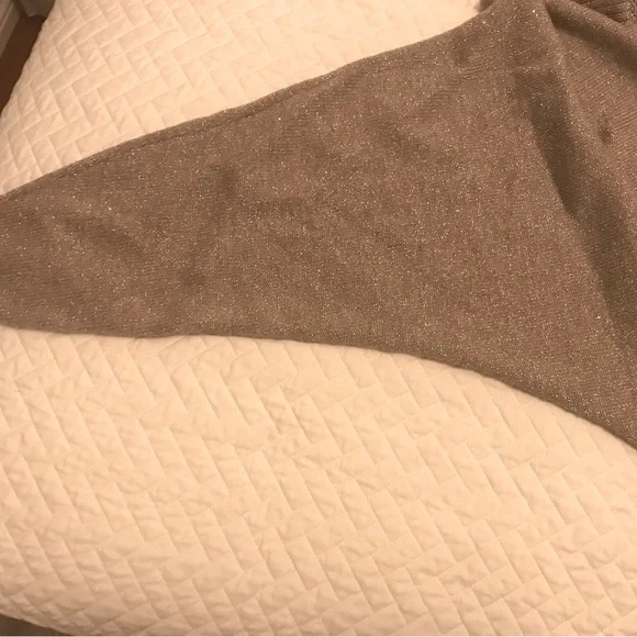 NWT Express Metallic Gold Batwing Turtleneck Sweater - Picture 5 of 5